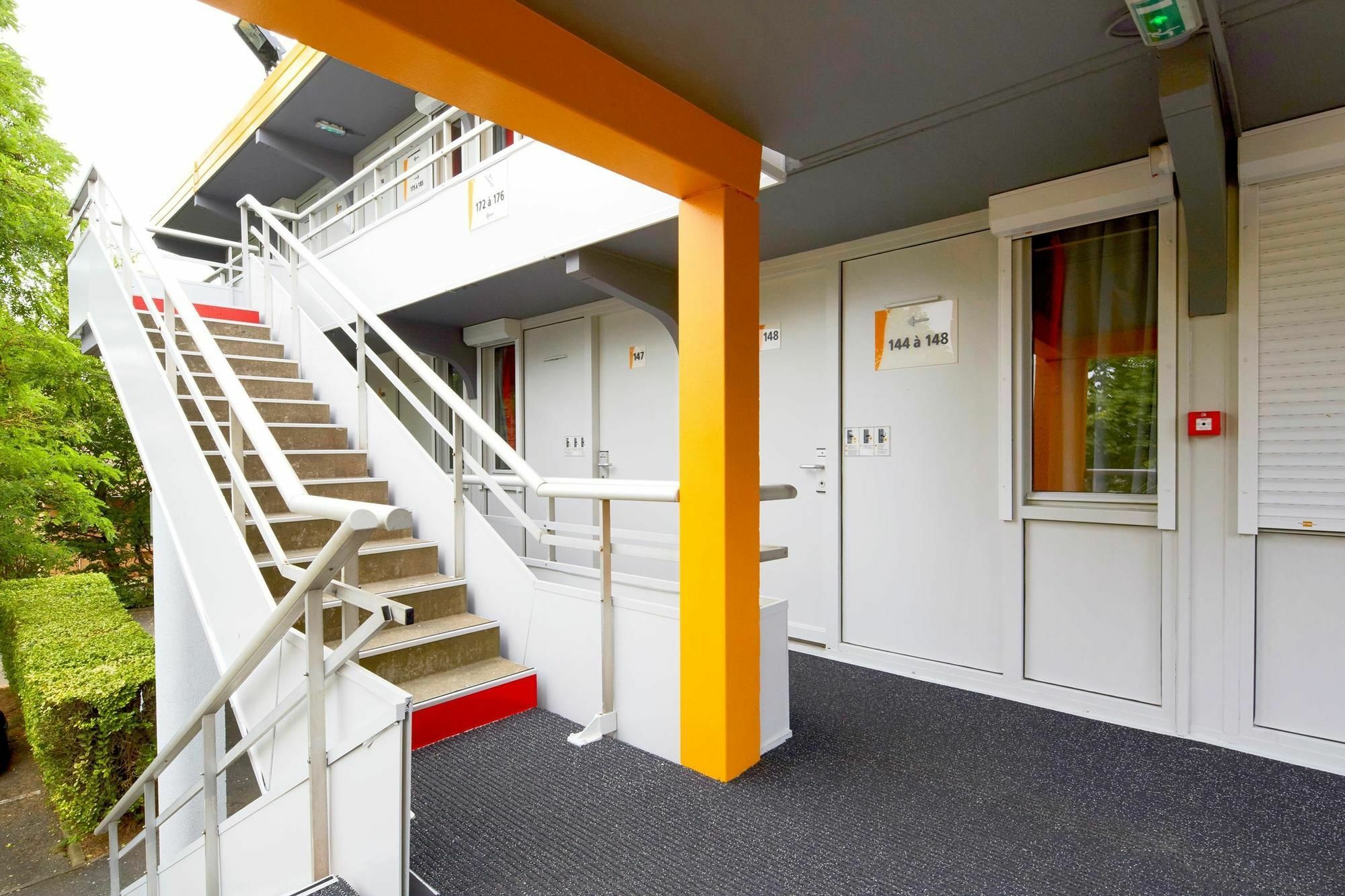 Premiere Classe Poitiers Futuroscope - Chasseneuil Экстерьер фото